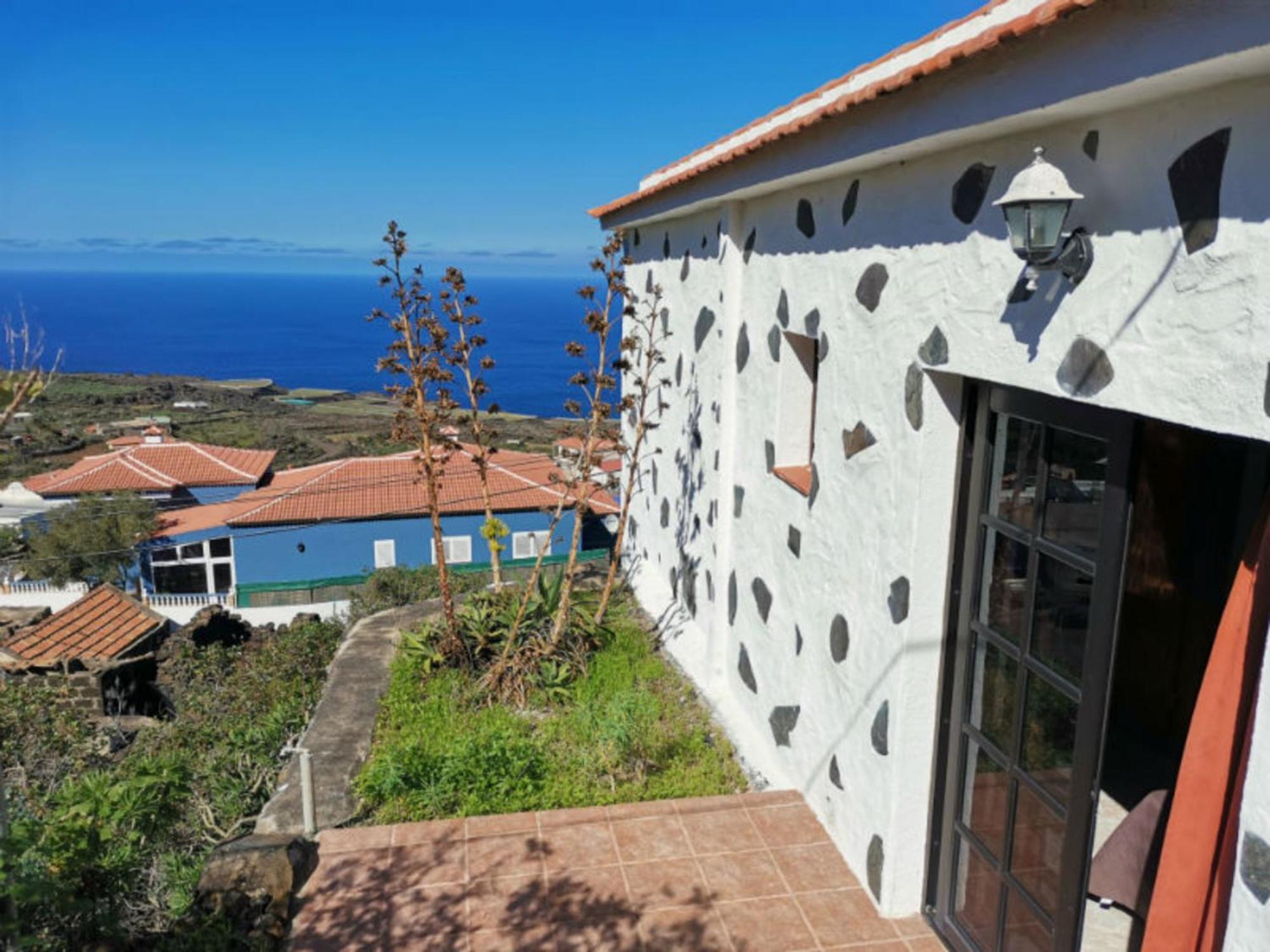 Ferienhaus Estupenda Casa En Llanillos *